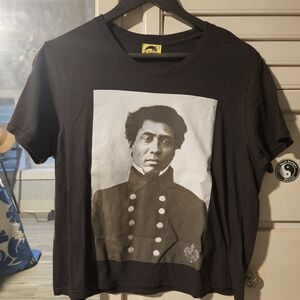 KEALOPIKO TIMOTEO HAALILIO TEE - SIZE SMALL - CHARCOAL BLACK COLOR